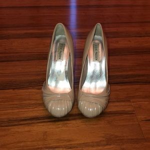 Steve Madden beige Heel